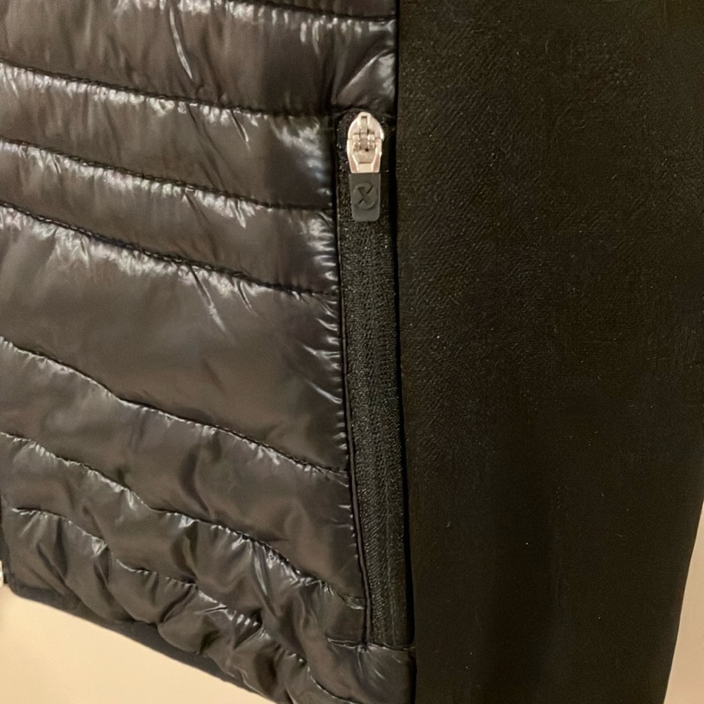 Xersion Women's Black Quilted Vest - Picture 4 of 9